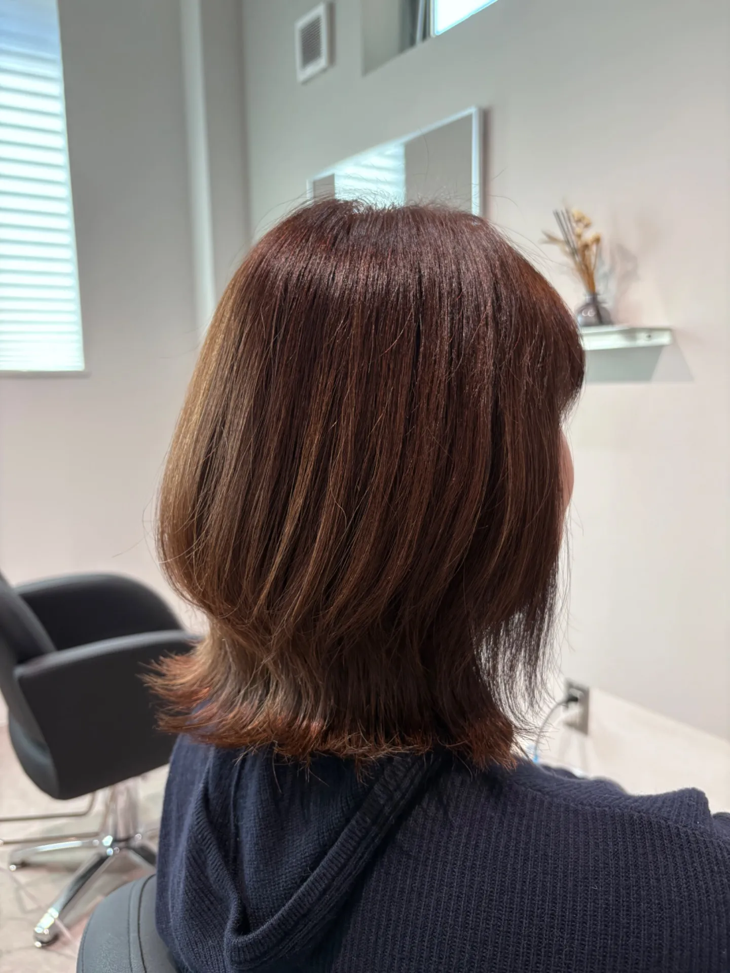 白髪ぼかしカラーで出来る春らしい大人くびれボブ⭐︎