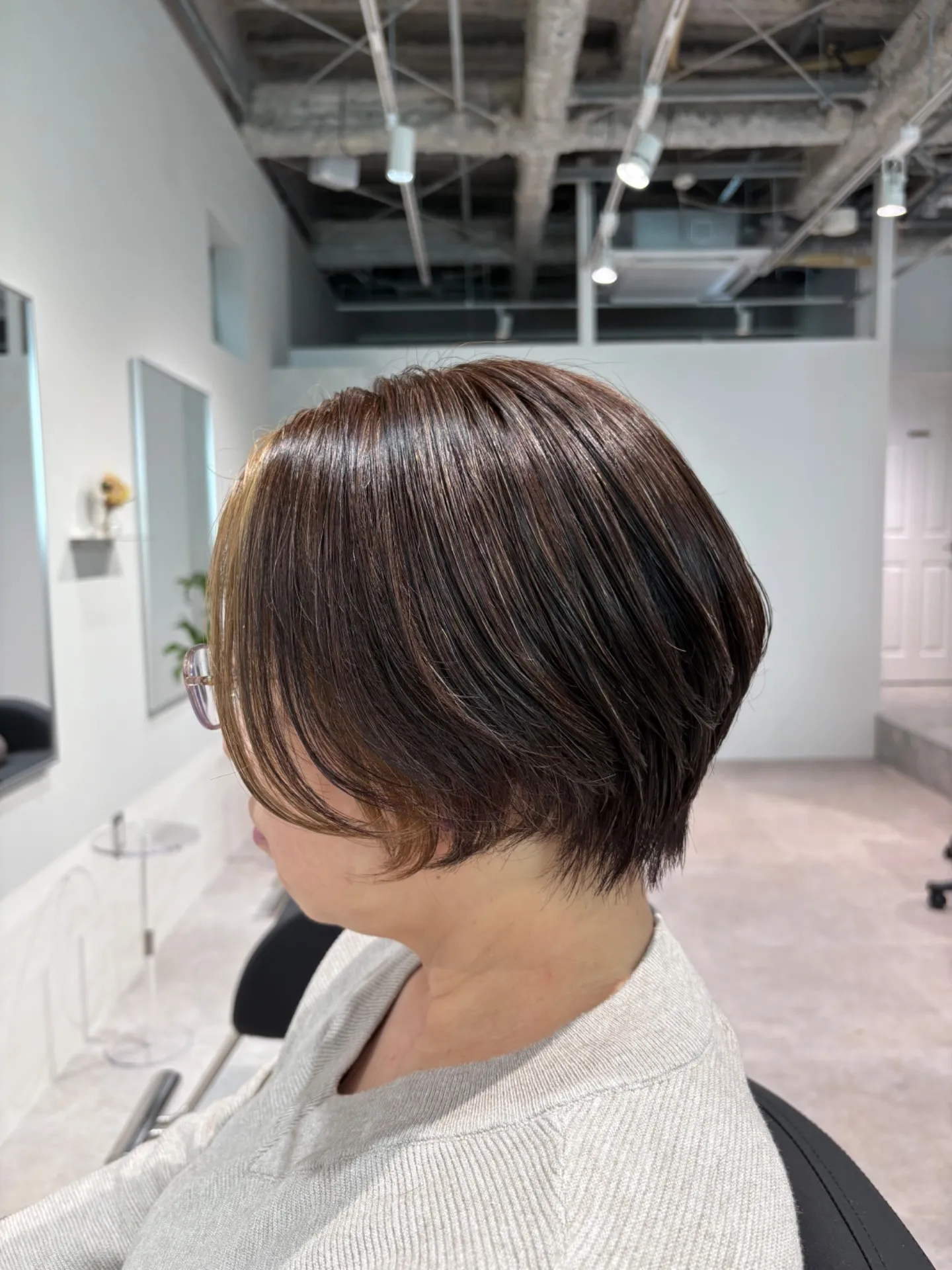 さりげないフェイスフレーミングカラーで白髪ぼかし⭐︎